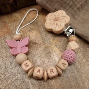 Schnullerkette mit Namen "Schmetterling"