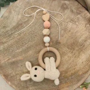Maxi-Cosi- / Babyschalen Anhänger "Hase" | gehäkelt