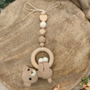 Maxi-Cosi- / Babyschalen Anhänger "Bär" | gehäkelt