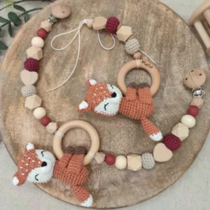 Geschenkbox "Fuchs" | Kinderwagenkette | Babyschalen Anhänger | gehäkelt